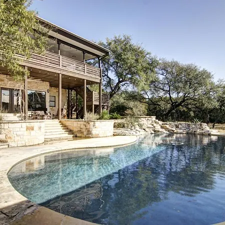 Bear Creek Modern Vila